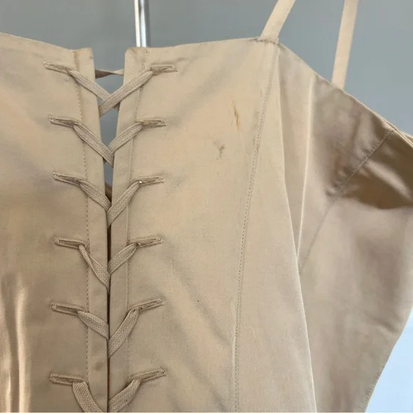 La Perla Corset with Gold Hardware and Lace Back - Picture 2 of 14